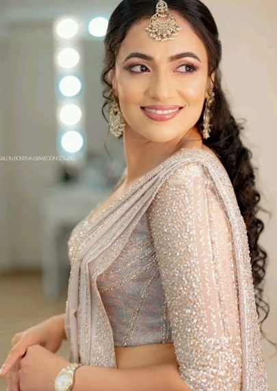 ලක්ස් දෙරණ සිනමා උළෙලට . පැයු…