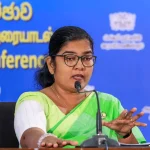 ආදරයෙන් සුරකින්න අපට ලොව දකින්න